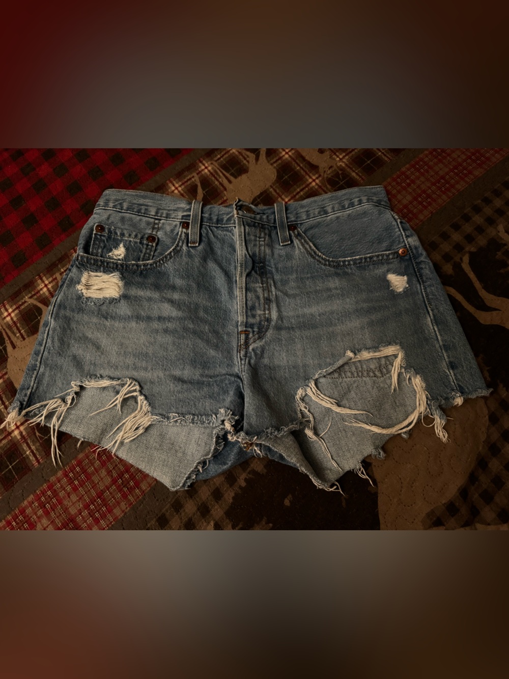 Levi's 501 Women's Denim Shorts distressed 28